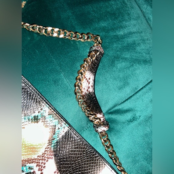 G U C C I large snake skin purse - Picture 9 of 14
